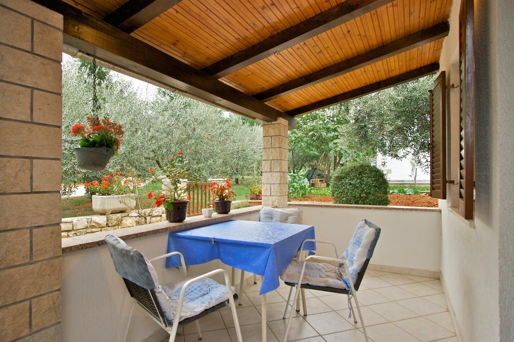 Apartments Graziella Poreč Exterior foto