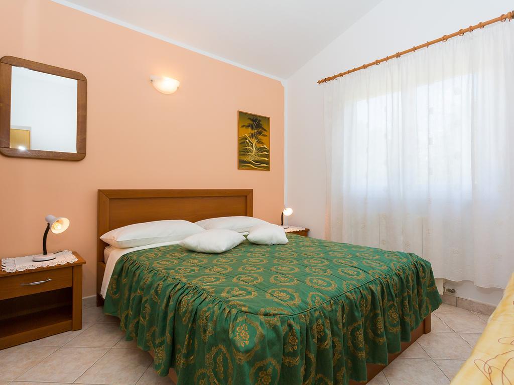 Apartments Graziella Poreč Exterior foto